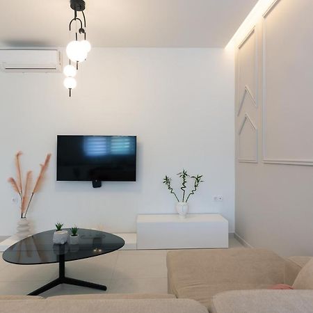 Kalopsia Home 레팀노 외부 사진